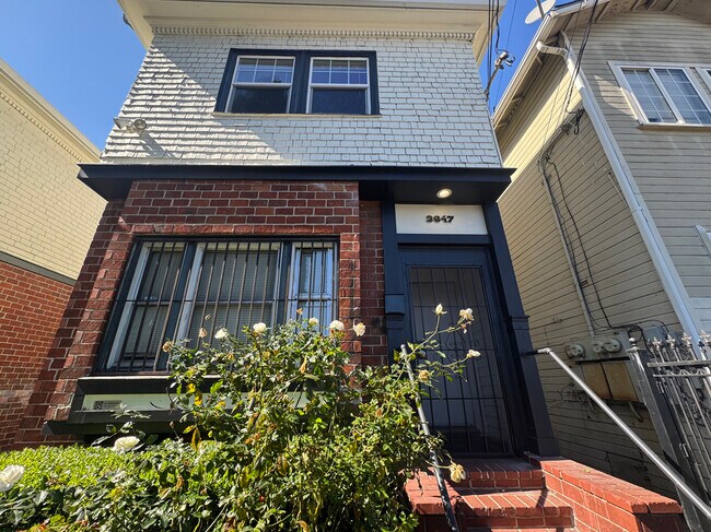 3641 West St Oakland, CA 94608 photo 4
