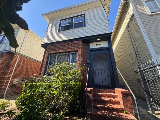 3641 West St Oakland, CA 94608 photo 3