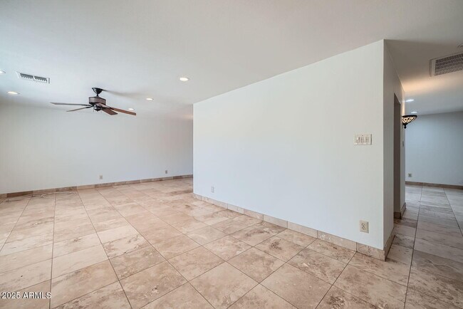 6220 E Gold Dust Ave Paradise Valley, AZ 85253 photo 5