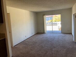 1 Bedroom and Full Livingroom floor plan