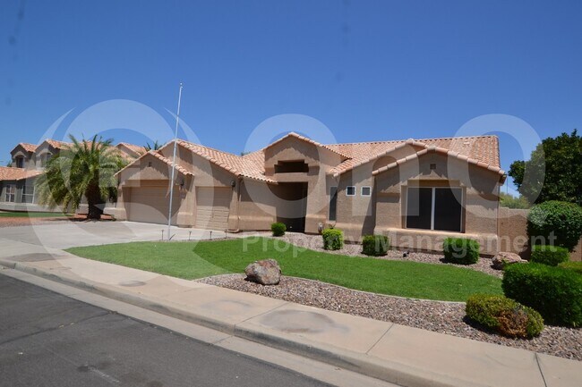 9634 E Irwin Ave Mesa, AZ 85209 photo 2