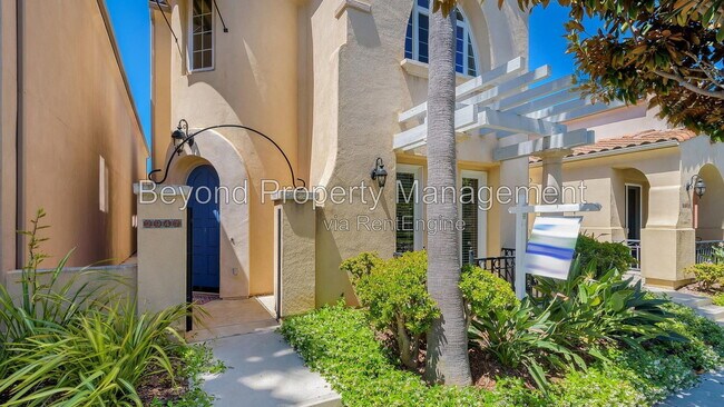 2947 Farragut Rd San Diego, CA 92106 photo 3