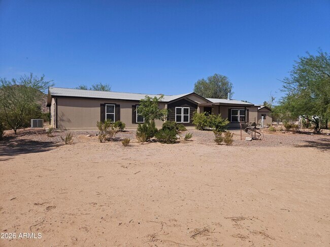 56073 W Palillo Dr photo 3