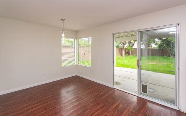 2955 Brandon Cir Carlsbad, CA 92010 photo 4