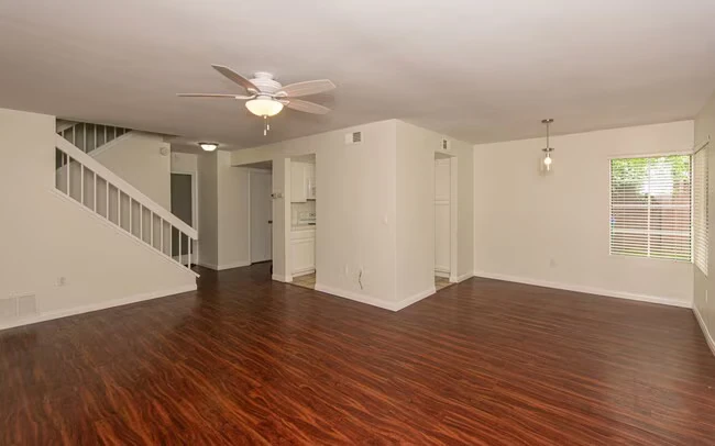 2955 Brandon Cir Carlsbad, CA 92010 photo 3