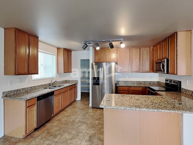 20784 W Hamilton St Buckeye, AZ 85396 photo 3