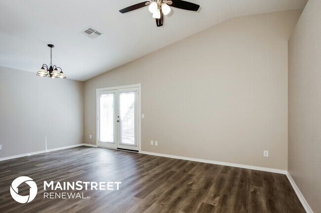 8815 W Manzanita Dr Peoria, AZ 85345 photo 5
