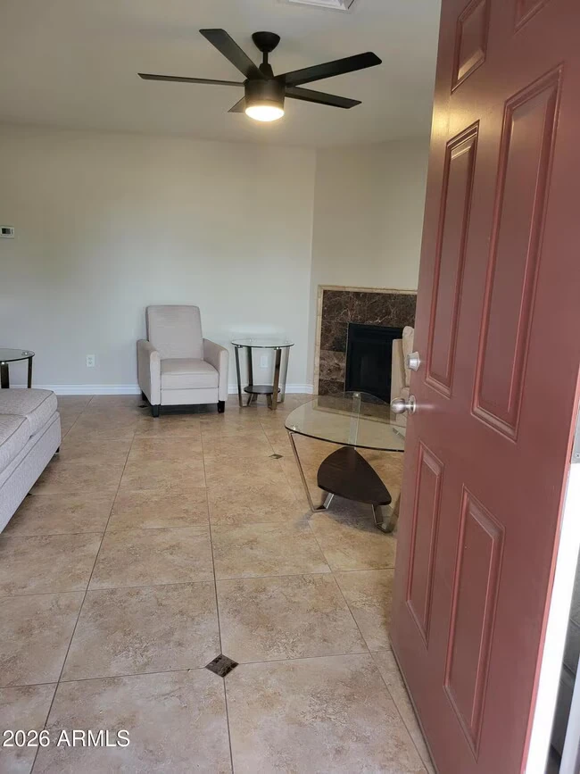 20420 N 6th Dr Phoenix, AZ 85027 photo 2