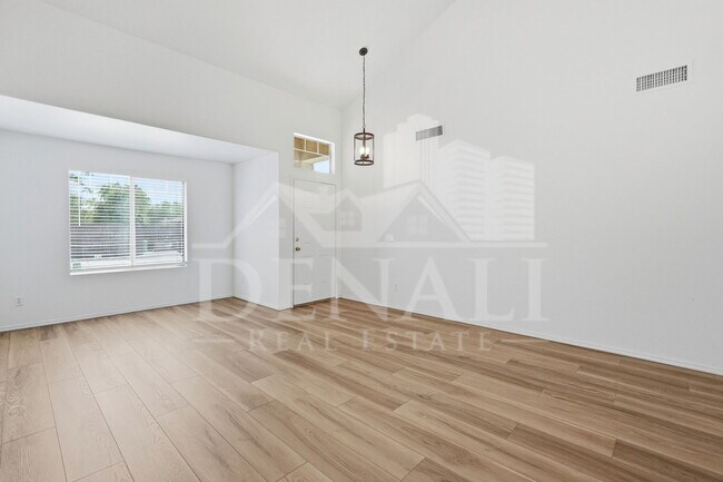 8510 W Luken Way Tolleson, AZ 85353 photo 3