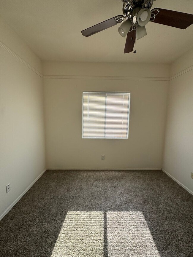 3729 E Wyatt Way Gilbert, AZ 85297 photo 4