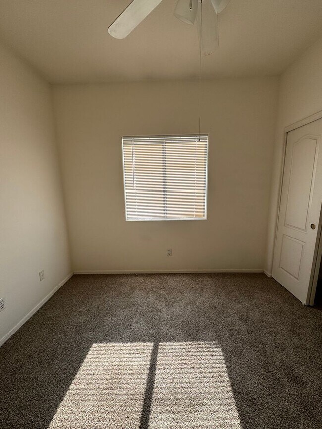 3729 E Wyatt Way Gilbert, AZ 85297 photo 3