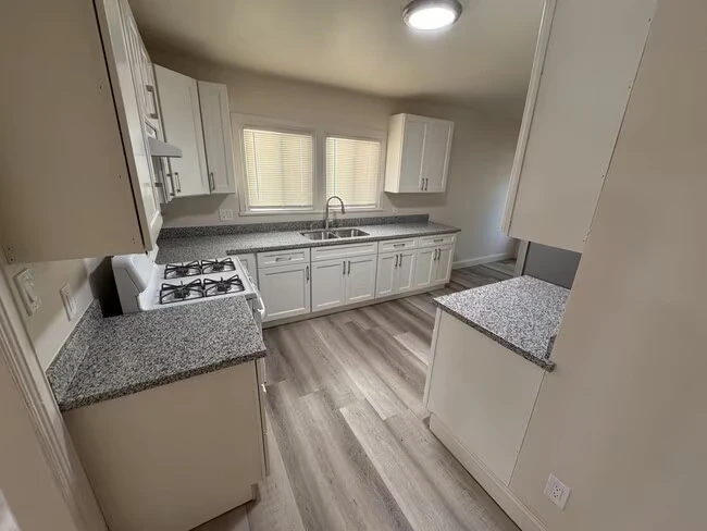 2710 79th Ave Oakland, CA 94605 photo 4