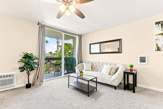3050 Rue D’Orleans San Diego, CA 92110 photo 3