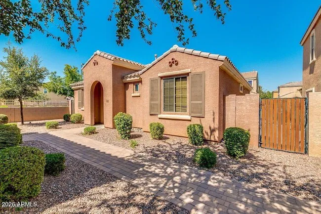 3317 E Loma Vista St Gilbert, AZ 85295 photo 2