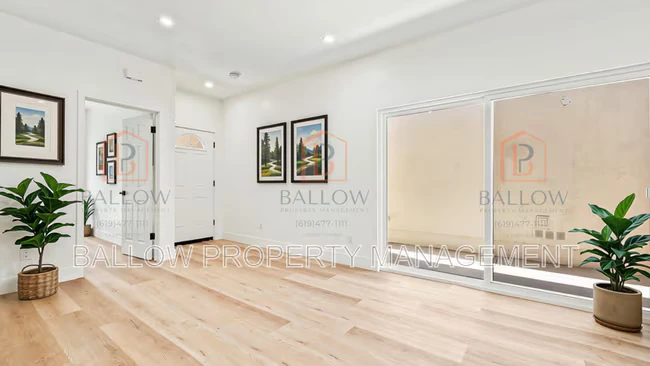 2917 Ulric St San Diego, CA 92111 photo 2