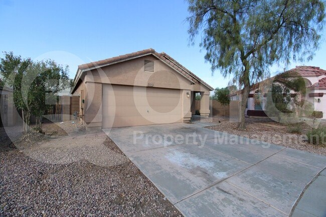 8104 W Papago St Phoenix, AZ 85043 photo 2
