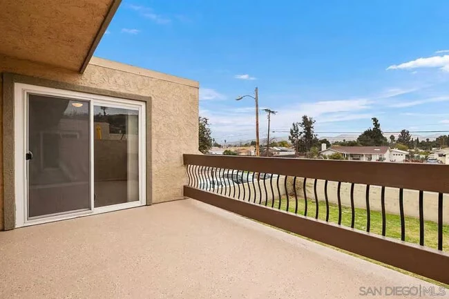 1160 E Washington Ave El Cajon, CA 92019 photo 5