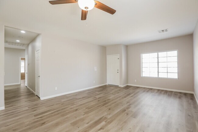 9419 W Elwood St Tolleson, AZ 85353 photo 3