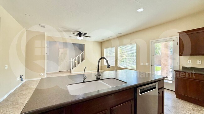 15928 N 22nd Ln Phoenix, AZ 85023 photo 5