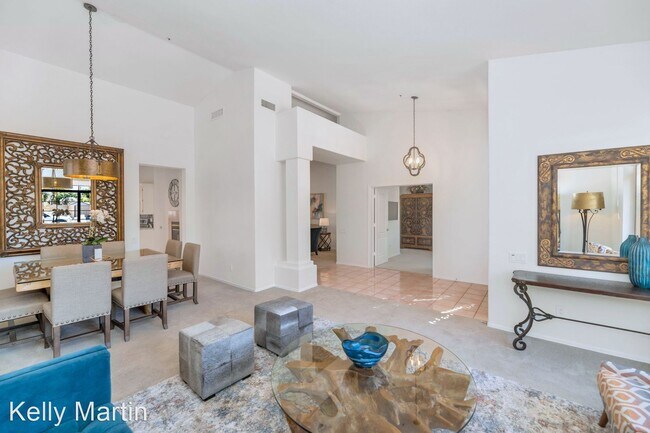 9080 E Hillery Dr Scottsdale, AZ 85260 photo 4