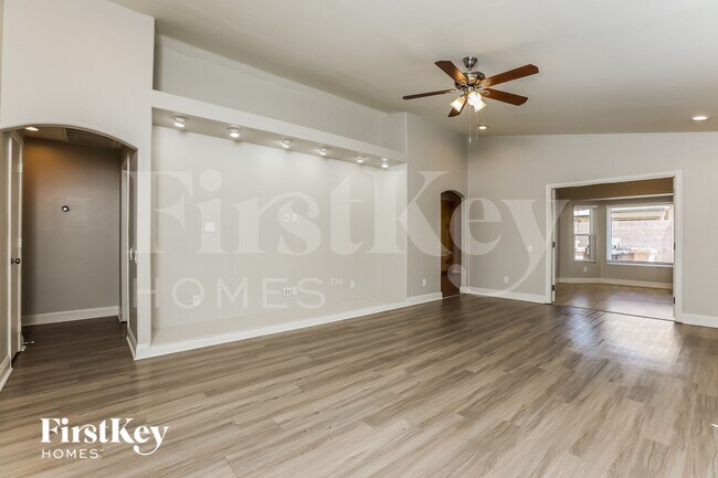 4116 E Tanglewood Dr Phoenix, AZ 85048 photo 3