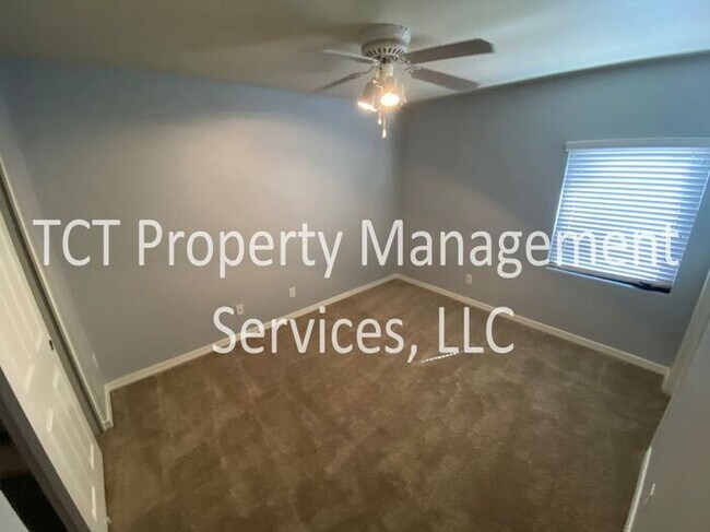 330 S Beck Ave Tempe, AZ 85281 photo 5