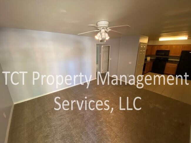 330 S Beck Ave Tempe, AZ 85281 photo 2