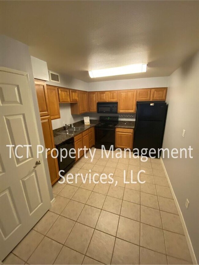 330 S Beck Ave Tempe, AZ 85281 photo 4