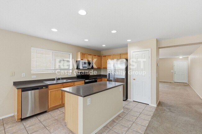 660 W Kingman Loop Casa Grande, AZ 85122 photo 5