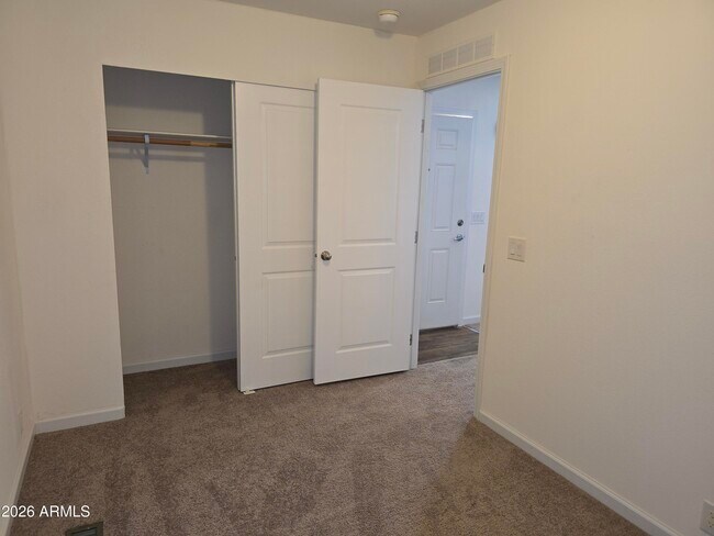 38363 N 250th Ave Morristown, AZ 85342 photo 3