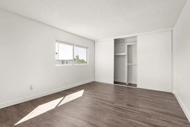 Palms Apartments photo 5