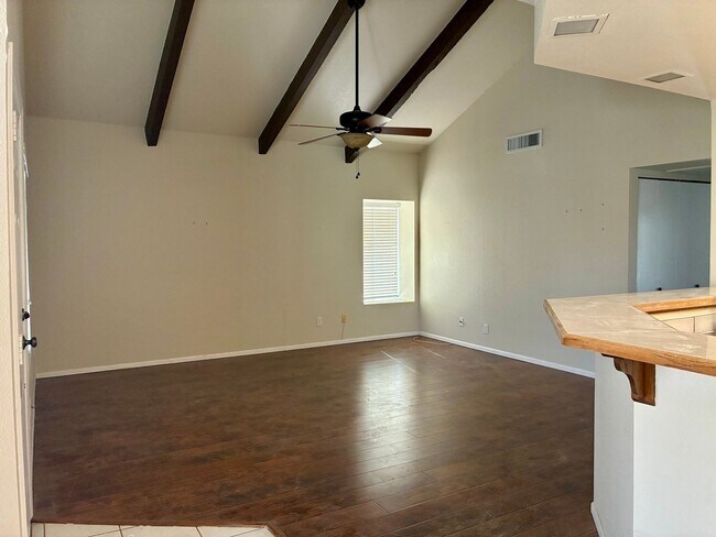 11666 N 28th Dr Phoenix, AZ 85029 photo 4