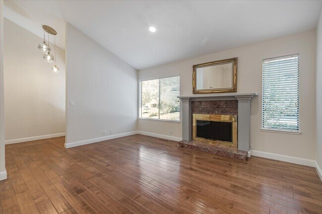 515 Clearview Dr photo 5