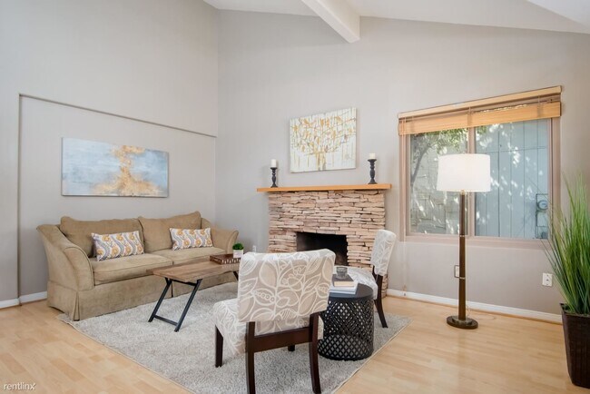350 Shawn Elise Way Encinitas, CA 92024 photo 4