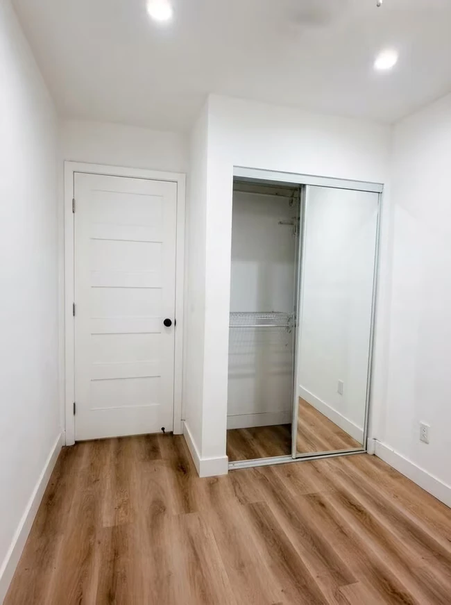6512 Osler St San Diego, CA 92111 photo 5