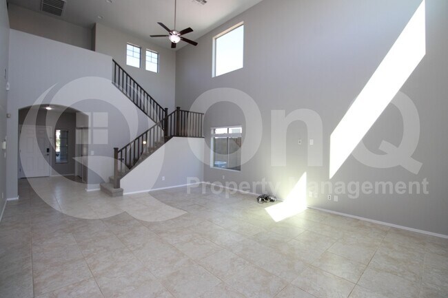 1611 W Tombstone Trail Phoenix, AZ 85085 photo 5