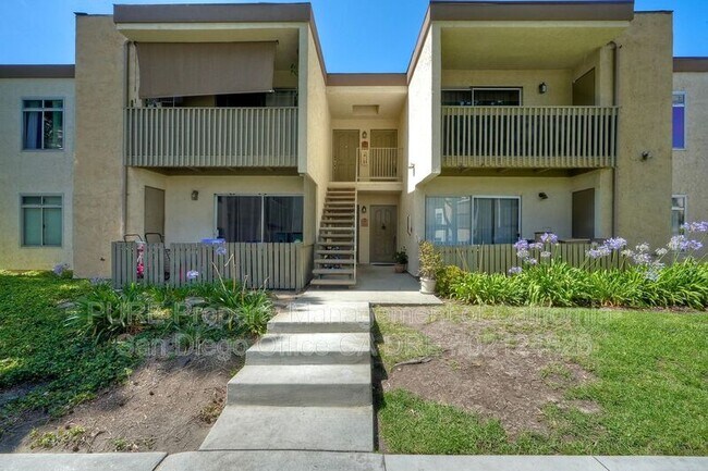 432 Edgehill Ln Oceanside, CA 92054