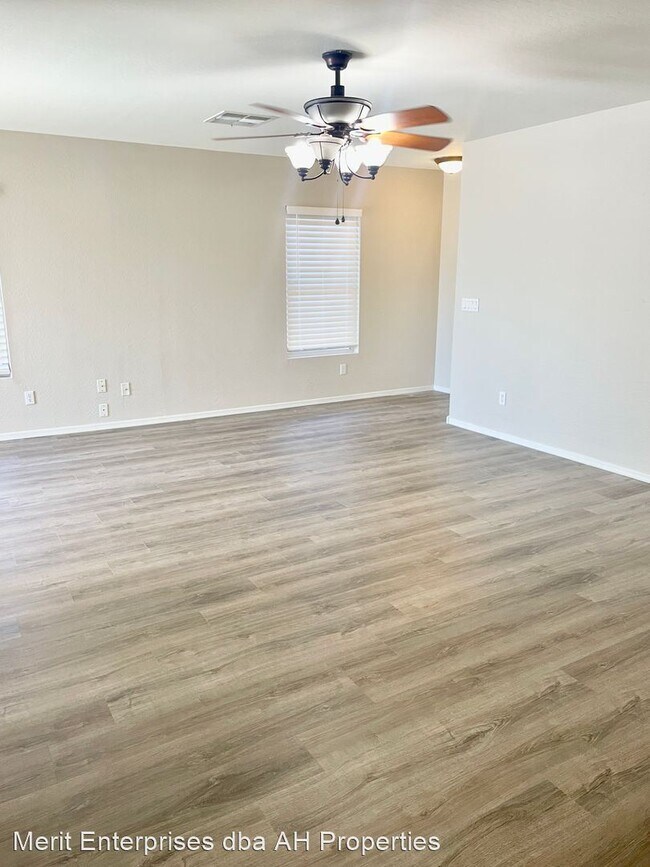 22639 W Mohave St Buckeye, AZ 85326 photo 4
