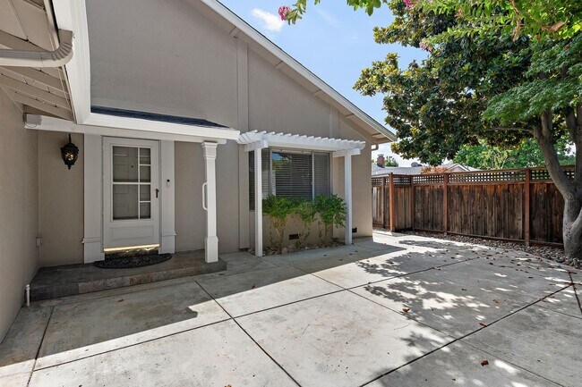 3012 Cherry Ave San Jose, CA 95118 photo 2