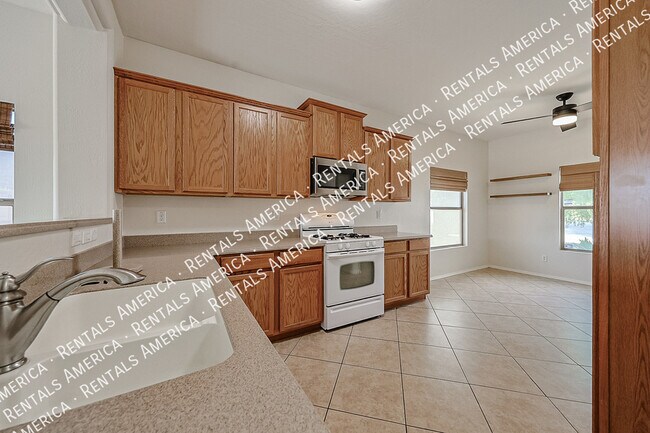 15289 W Desert Hills Dr photo 5