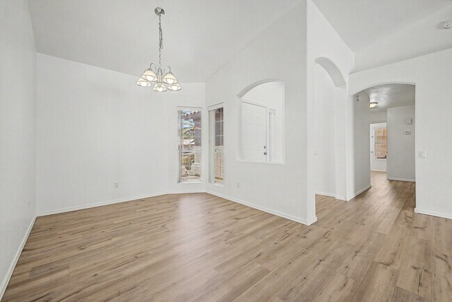 20633 N 63rd Dr Glendale, AZ 85308 photo 4