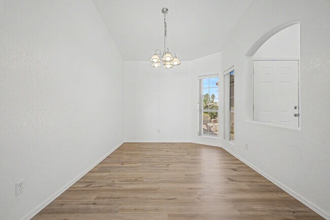 20633 N 63rd Dr Glendale, AZ 85308 photo 3