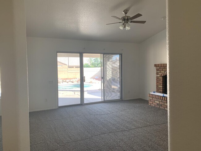 20633 N 63rd Dr Glendale, AZ 85308 photo 5