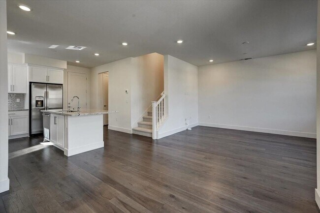 12101 Almeria Wy San Ramon, CA 94583 photo 5