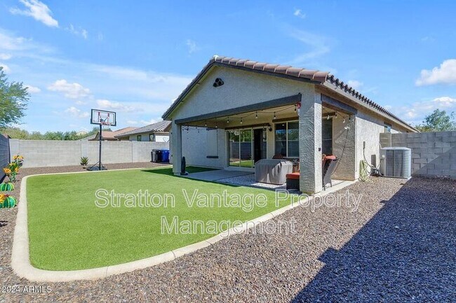 27406 172nd Ave Surprise, AZ 85387 photo 5