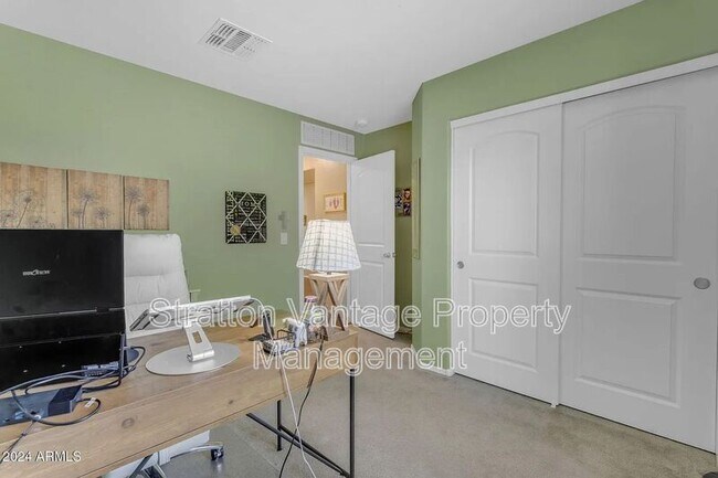 27406 172nd Ave Surprise, AZ 85387 photo 4