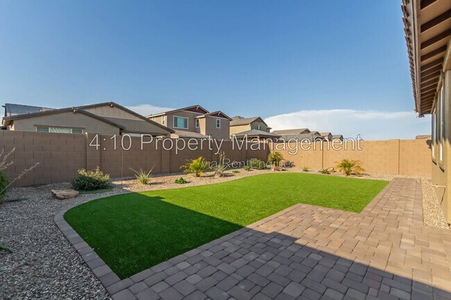 2222 E Palmdale Ln Gilbert, AZ 85298 photo 3