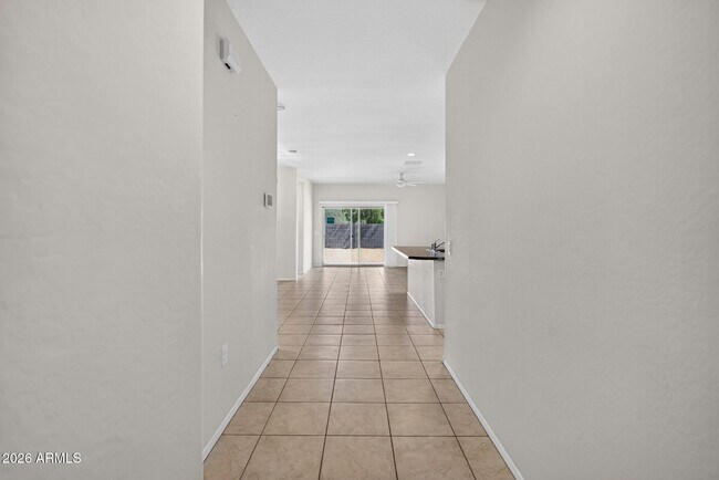 11542 E Wallflower Ln Florence, AZ 85132 photo 4