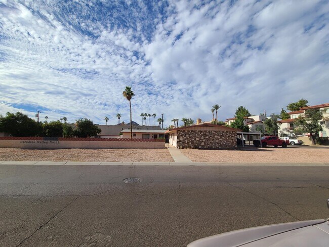 4924 N Woodmere Fairway Scottsdale, AZ 85251 photo 2