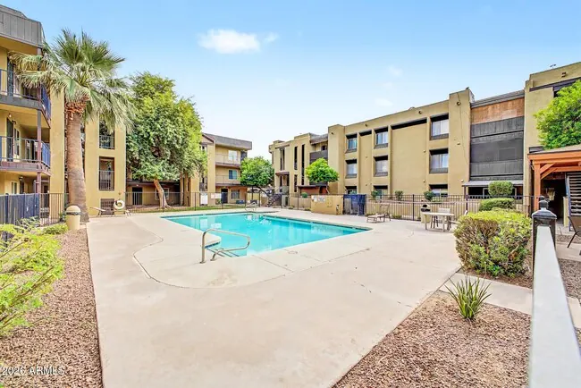 461 W Holmes Ave Mesa, AZ 85210 photo 4